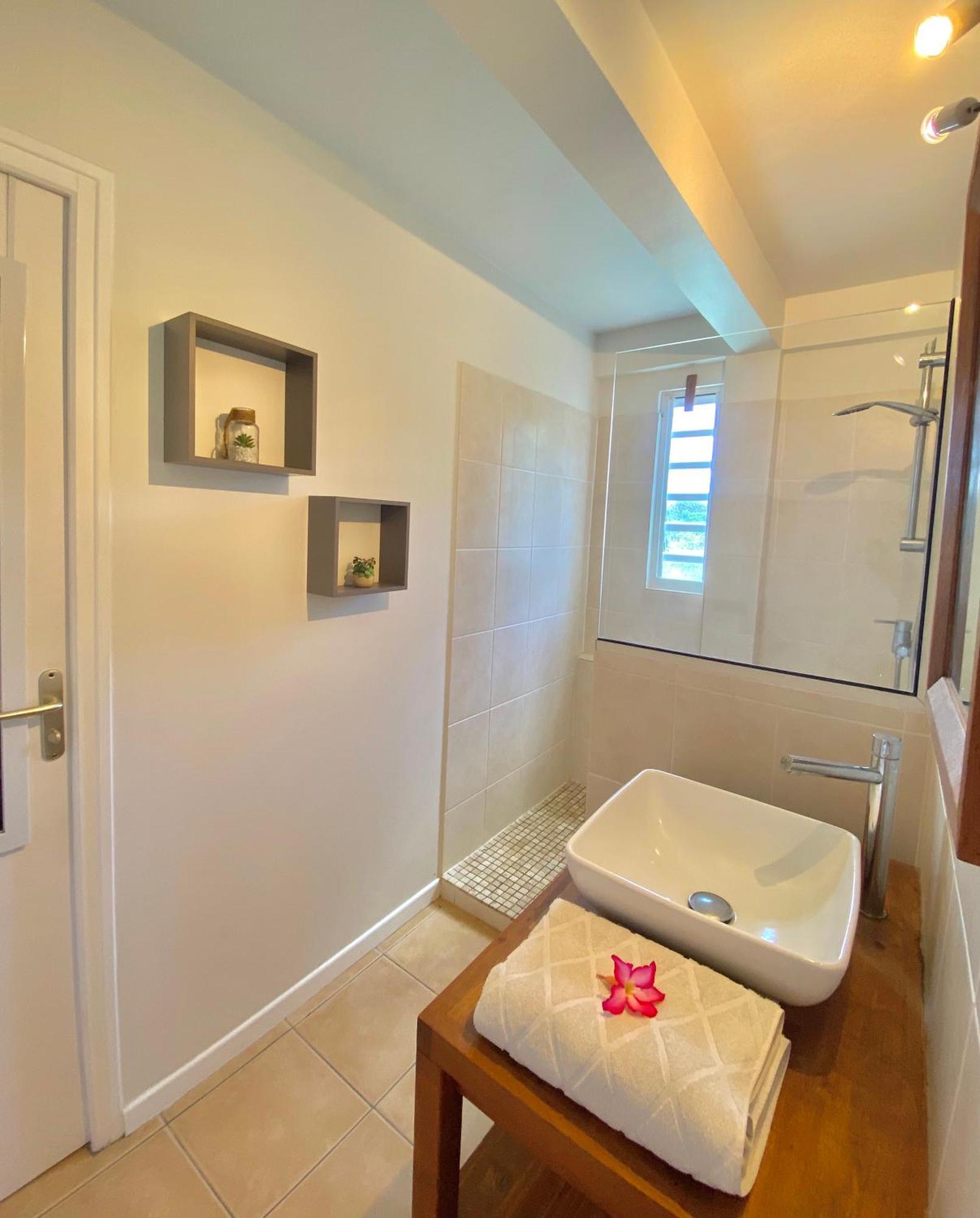 Appartamento Habitation Bellevue Sainte-Anne Esterno foto